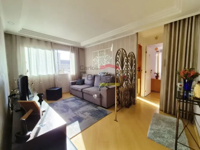 Apartamento em Santana, com 2 quartos, a poucos passos do Colégio Elite