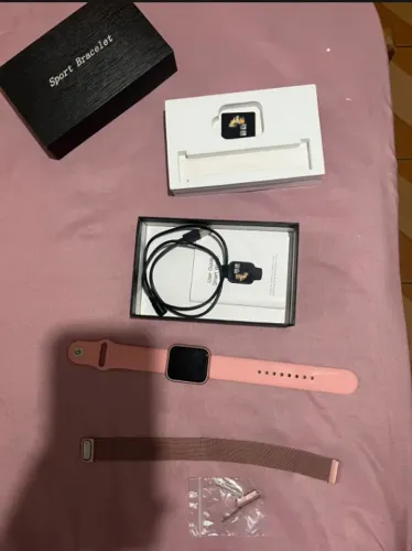 Smartwatch Esportivo Rosa com Pulseira Extra