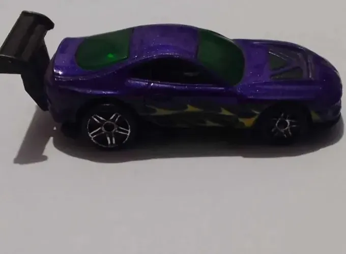 Carrinho Hot Weels 2001