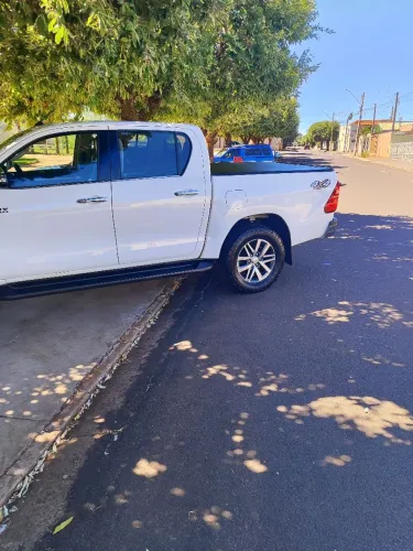 Toyota Hilux CD SRX 4X4 2.8 TDI 16V Diesel Aut. 2017