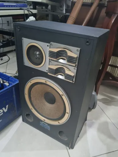 Caixa acústica technics