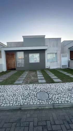 Vendo Casa 3/4 sendo 1 suíte, Alameda das Flores.