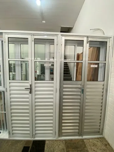 PORTA 2F ALÚMINIO BRANCO E NATURAL