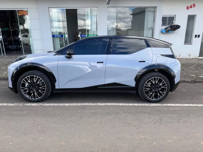 Zeekr X FLAGSHIP 2025