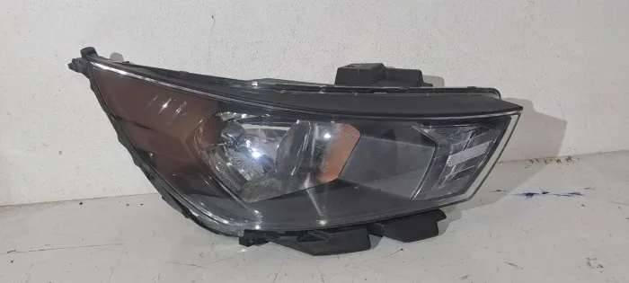 Farol HB20 2023/ 2024 Direito s/Led com detalhe 