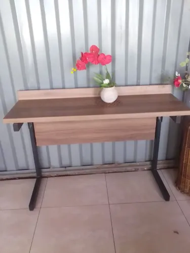 Vendo mesa tipo escritório