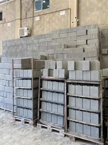 Blocos, emendas e canaletas direto da fábrica 