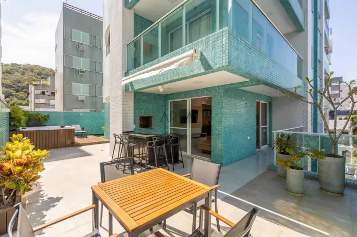 Apartamento garden à venda em Caiobá ARYA1