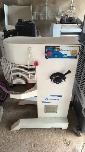 BATEDEIRA DE BOLO 30 KL