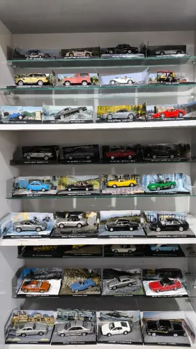 Minis escala 1:43 inspiração 007 coleção filmes