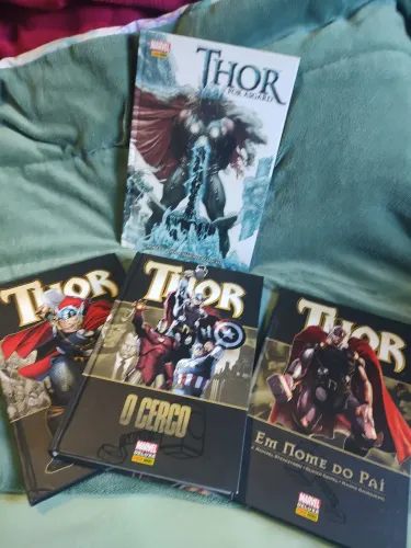 Coleção Thor Marvel Deluxe: Por Asgard e mais