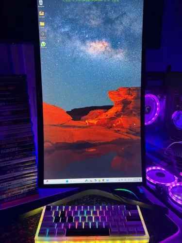 Monitor Gamer Curvo Samsung 24 polegadas - 144Hz - 1ms