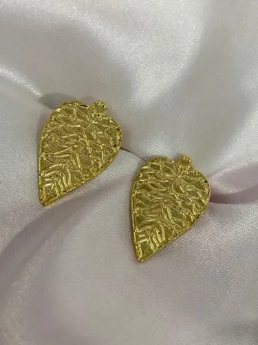 Brincos folheados