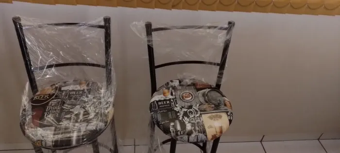 Banquetas para Bar com Estampa de Cerveja