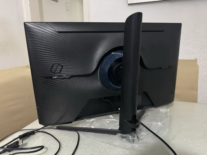 MONITOR SAMSUNG ODYSSEY G32 27 POL 