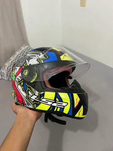 Capacete ls2