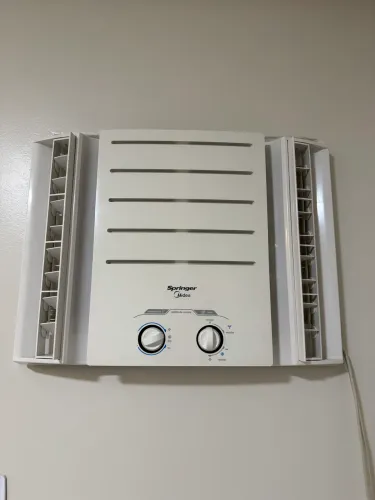Ar condicionado de janela