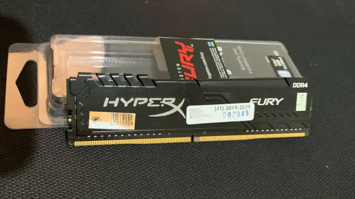 Memória ram HyperX ddr4 8G 2400mhz