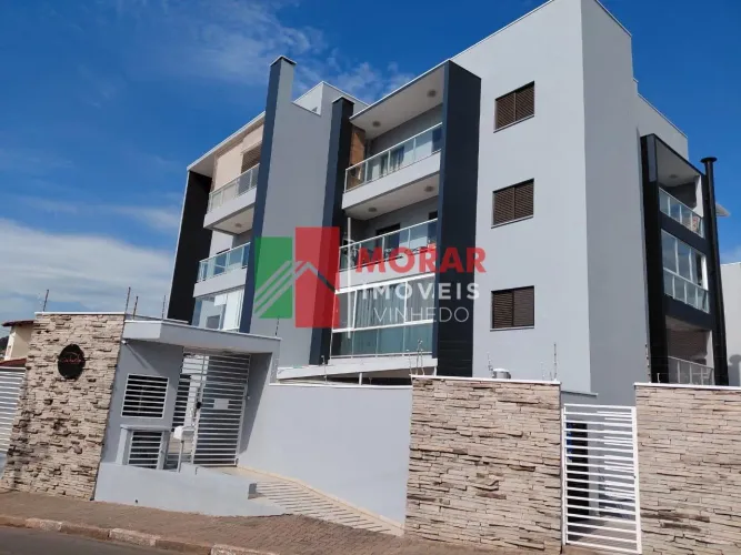 Apartamento à venda 92 m² mobiliado no Centro de VInhedo-SP