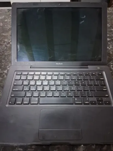 Preciso de um carregador MacBook A1181