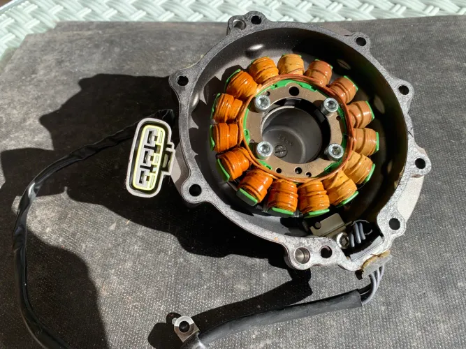 Estator Com Tampa Original Zx-10 11 A 15 Sem Detalhes