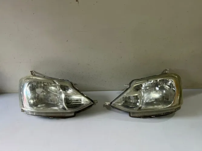 Par de Farol Etios 2011/2012/2013/2014/2015/2016/2017/2018/2019/2020/2021