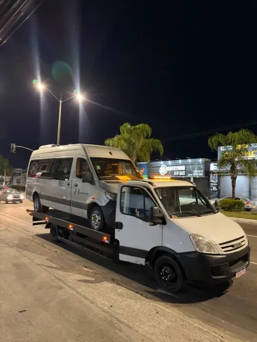 Guincho/ Frete / Transporte Máquinas e Equipamentos 