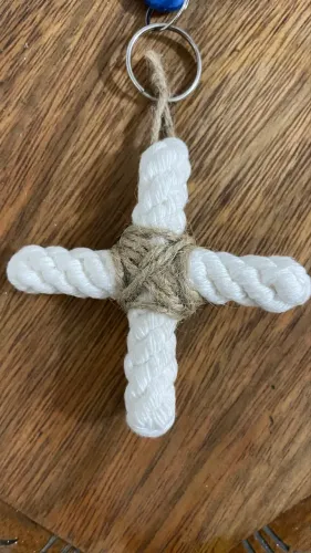Crucifixo Macrame