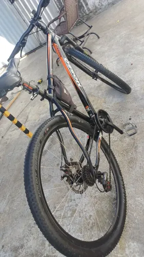 VENDO BICICLETA DA MARCA MOSSO, AO 29,QUADRO EM ALUMINIO DE PRIMEIRA,raios inox.