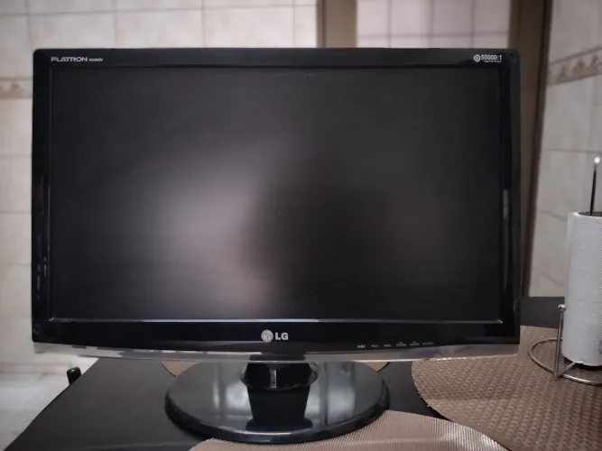 Monitor LG Flatron 23" Full HD (HDMI/VGA/DVI)