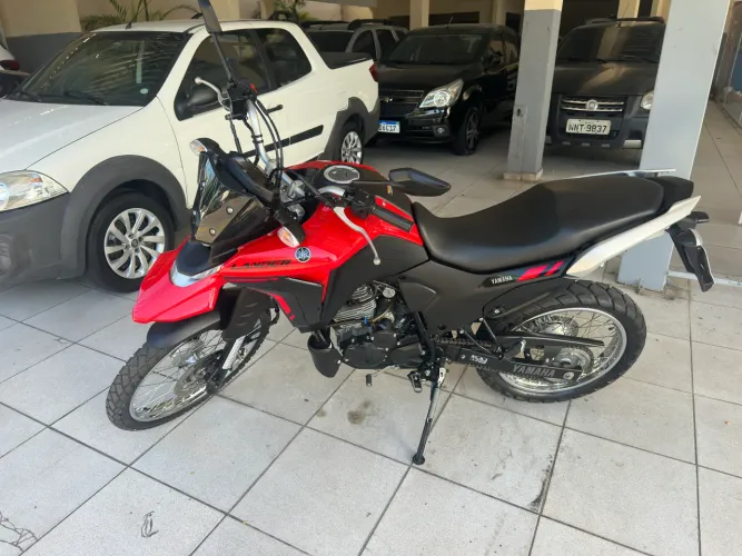 Vendo ou troco Yamara XTZ Lander 2025