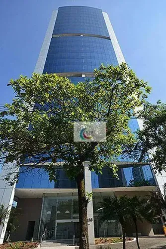 Conjunto Comercial Duplex com 355m² em vão livre com 10 vagas de garagem!