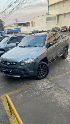 Fiat Strada Adventure1.8/ 1.8 Locker Flex CD 2015