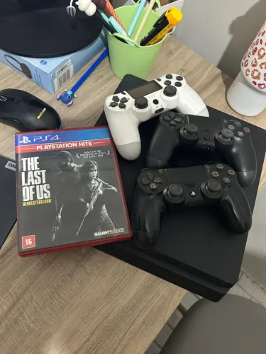 PS4 SLIM 1TB