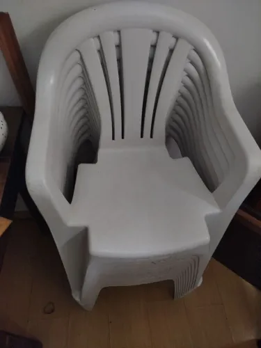 Cadeiras de Plástico