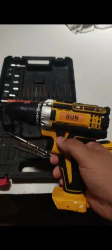 Furadeira e parafusadeira leia a descrição