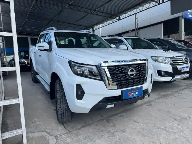 Nissan Frontier XE CD 4X4 2.3 Bi-TB Diesel Aut. 2025