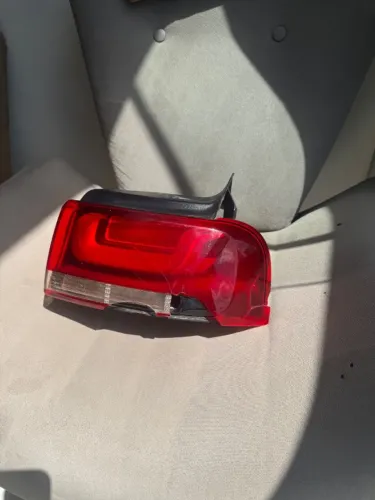 Lanterna traseira C4 Cactus original - lado direito 