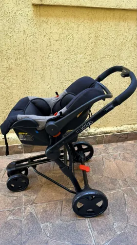 Vendo carrinho Kiddo Compass 3 e bebê conforto 