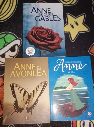 Livros da coleção "Anne" de Lucy Maud Montgomery 