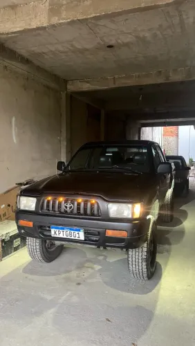 Toyota Hilux CD DX 4X4 3.0 8V 90cv Diesel 2004