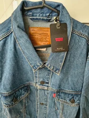 Jaqueta jeans Levis original tamanho xl nova.