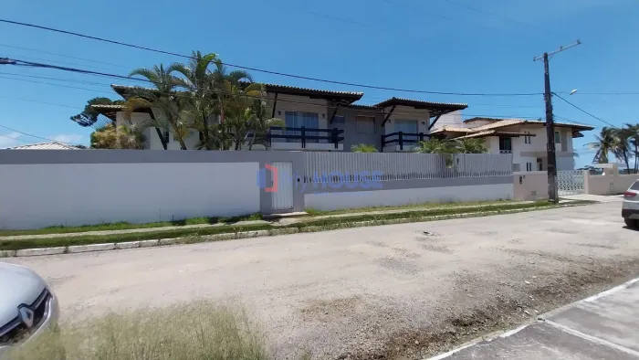 Maravilhosa oportunidade de venda/locação de belíssima casa, espaçosa, confortável, área d