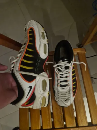 Air Max Tailwind 4