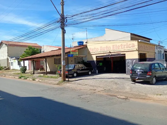 EXCELENTE LOTE DE ESQUINA EM TAGUATINGA - UM FUTURO PRÉDIO PARA RENDA