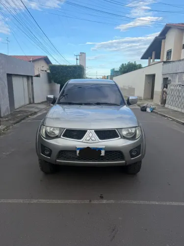 Mitsubishi L200 Triton HPE 3.2 CD TB Int.diesel AUT 2012