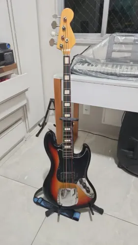 Baixo Golden Jazz Bass raro anos 90