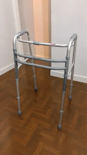 Andador Hidrolight Alumínio 3 Barras Dobrável até 150kg