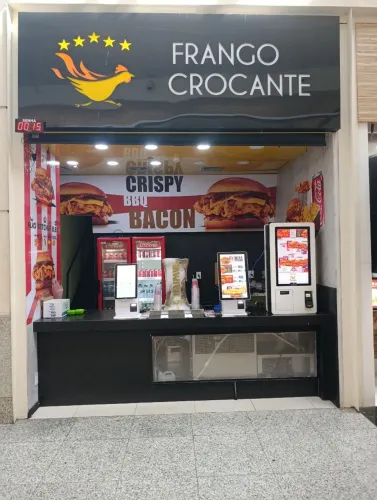 Loja shopping - esquina ao lado do Mac Donald's
