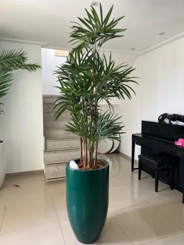 VASO DECORATIVO GIGANTE COM PLANTA - MAIS DE 1,80 M